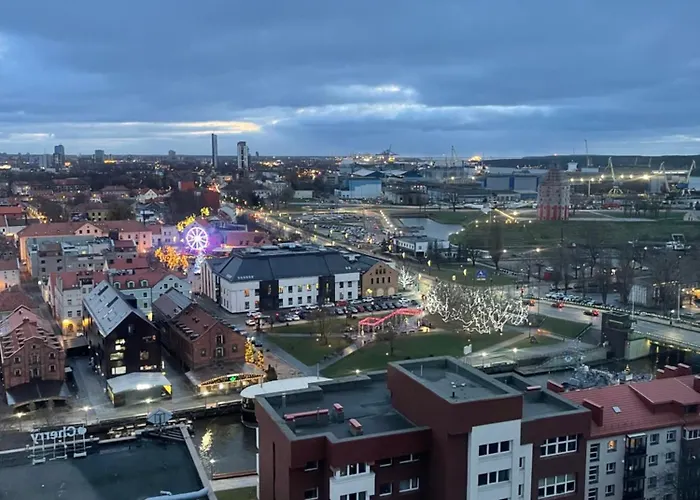 Sky-scraper Apartment *